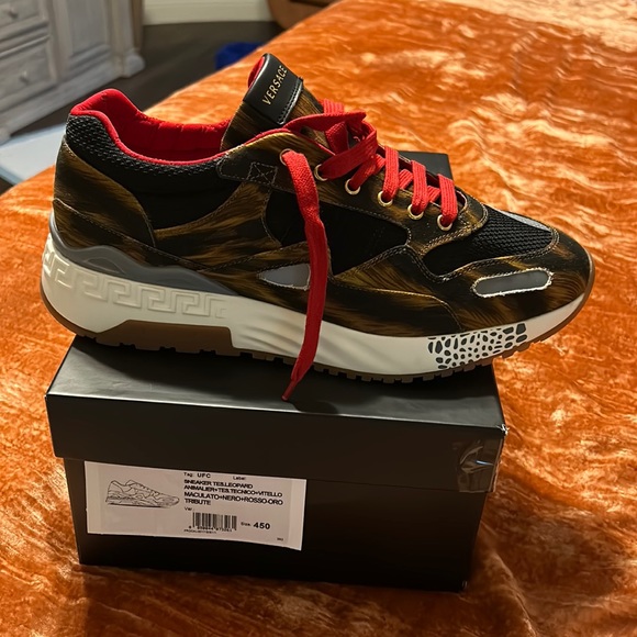 Versace sneaker brand new never worn